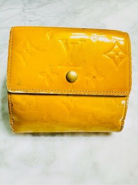 Louis Vuitton Yellow Vernis Monogram Elise Compact Wallet